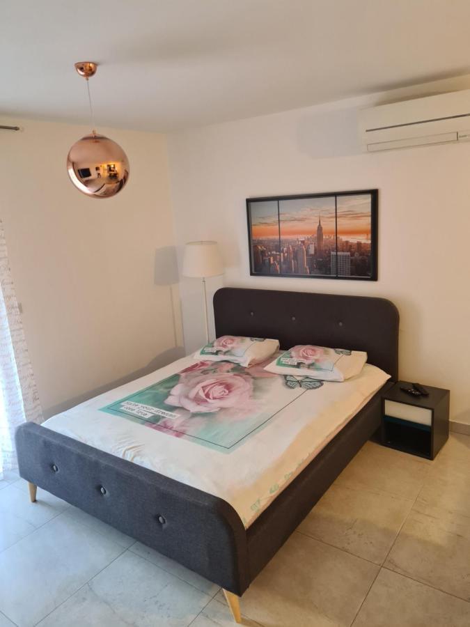 Studio Apartment Doris Πόρετς Εξωτερικό φωτογραφία